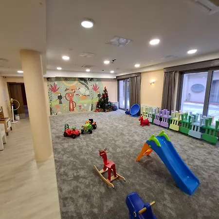 Baltic Horst Basen & Restauracja Нехоже