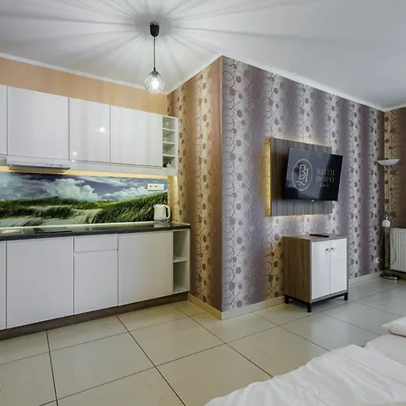 Baltic Horst Basen & Restauracja Apartmanhotel 3*